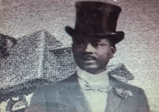 bode-thomas-via-@NigMuseum