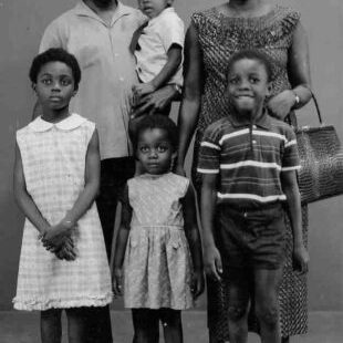 All-the-Victor-Banjo-family-1967_ADB-310×480