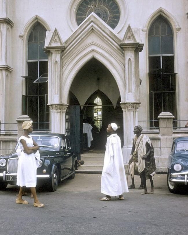 401170457_322352707221749_2894741717403114027_n