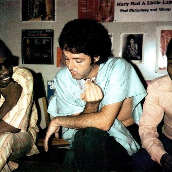 425556061_929498142157482_5529503042326939521_n